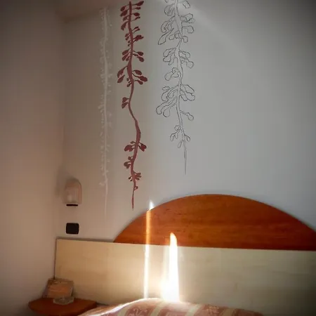 Giglio סלסומאג'יורה טרמה